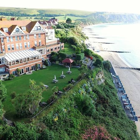 Grand Hotel Суонидж Екстериор снимка